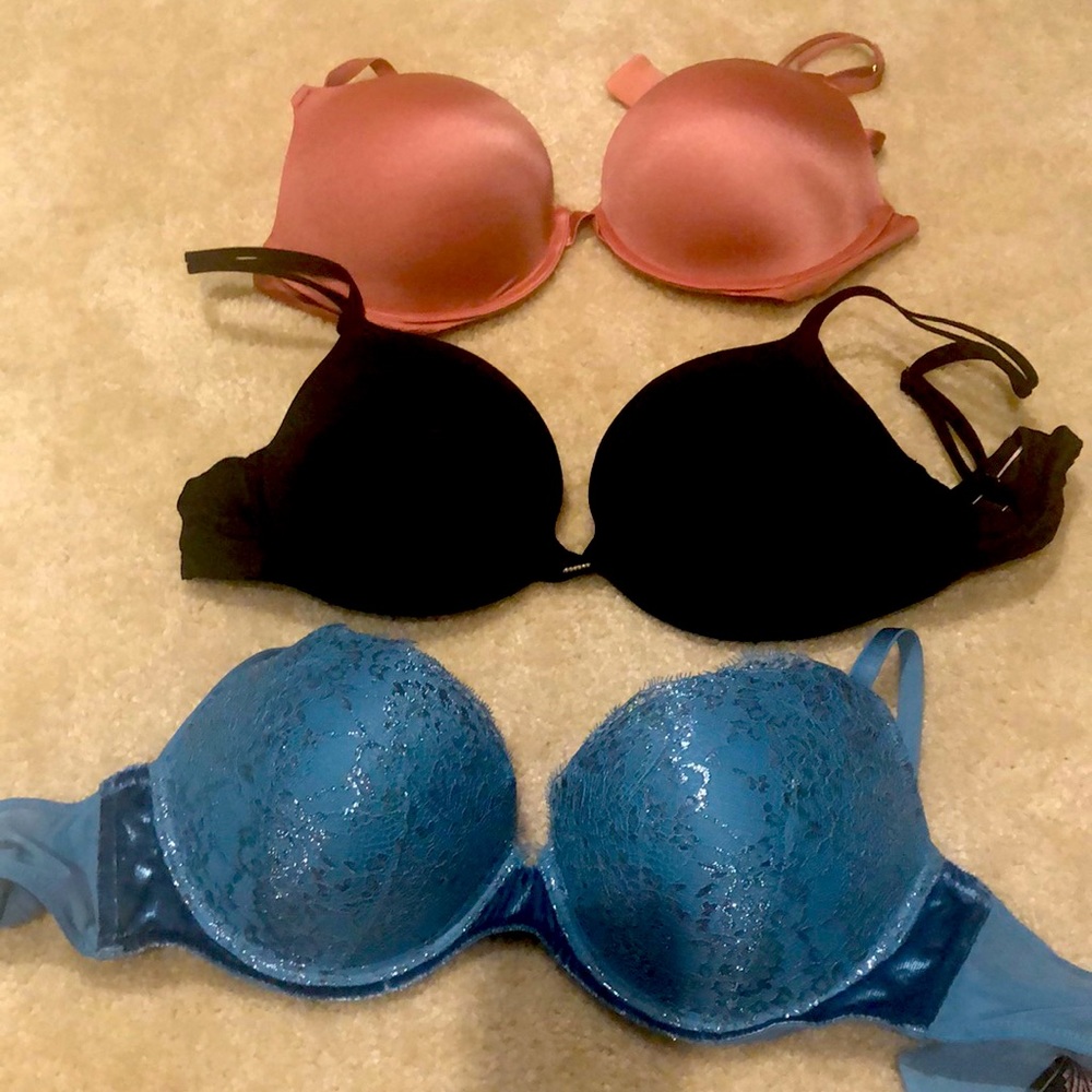 Lot of 3 Victoria’s Secret Very Sexy Push Up Bras